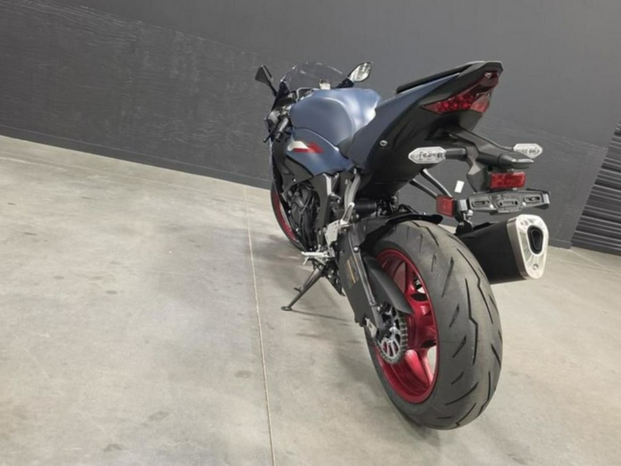 2027 Kawasaki Ninja ZX-6R