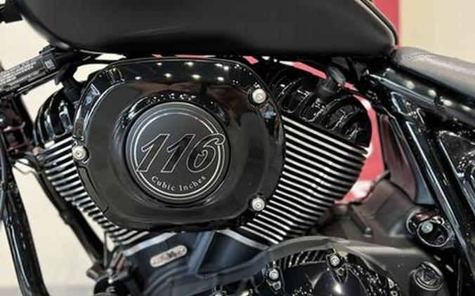 2023 Indian Motorcycle® Chief Dark Horse® Black Smoke