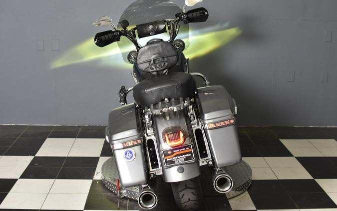 2022 Harley-Davidson Road King Gauntlet Gray Metallic/Vivid Black FLHR