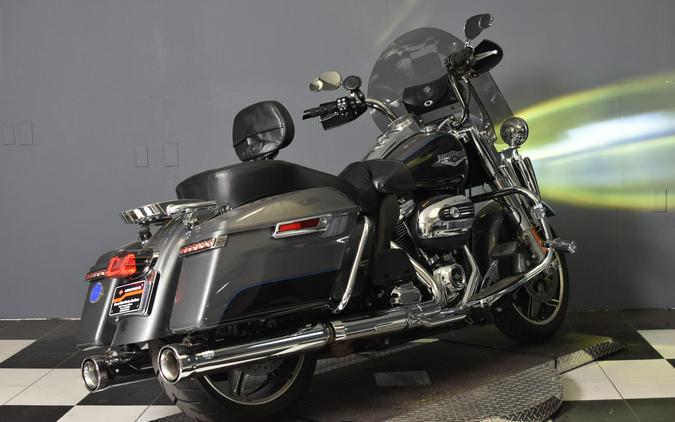 2022 Harley-Davidson Road King Gauntlet Gray Metallic/Vivid Black FLHR
