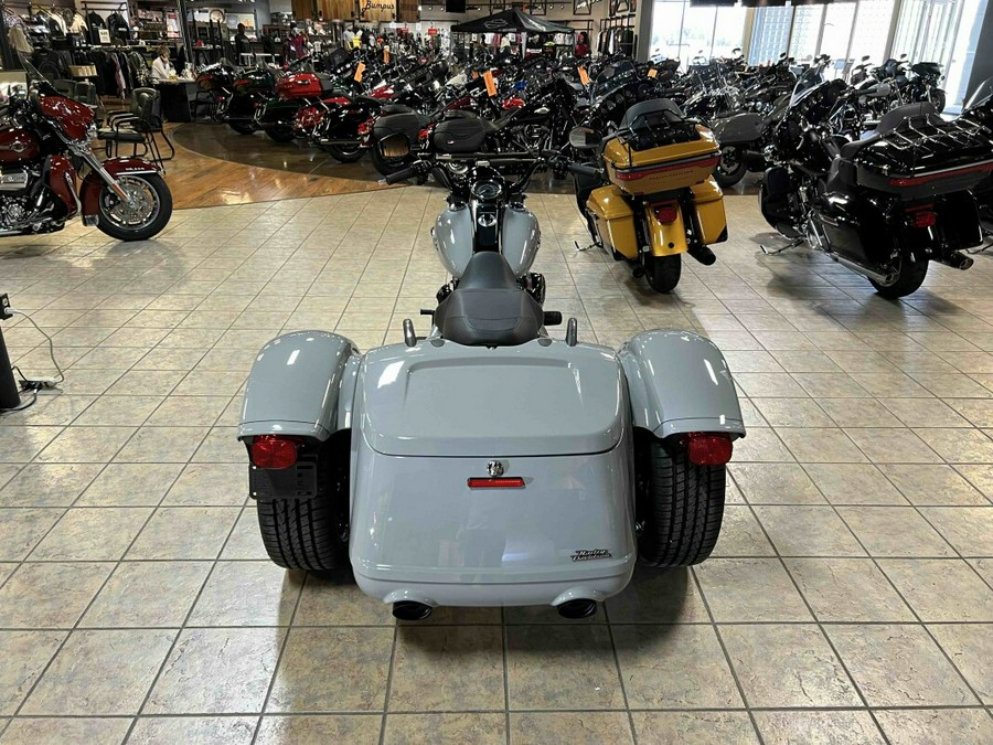 2024 Harley-Davidson Freewheeler Billiard Grey