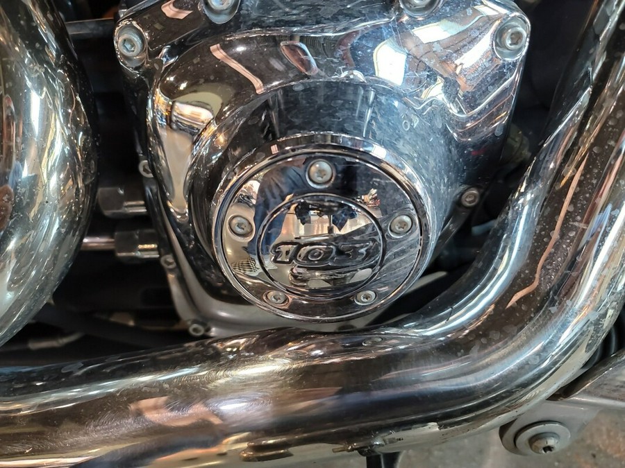 2014 Harley-Davidson® Heritage Softail® Classic FLSTC