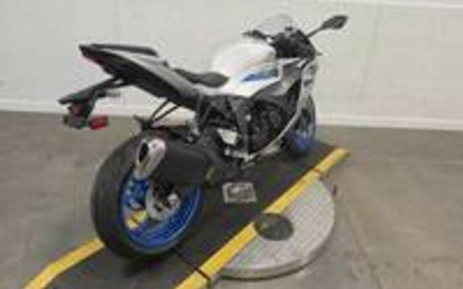 2027 Kawasaki Ninja ZX-6R