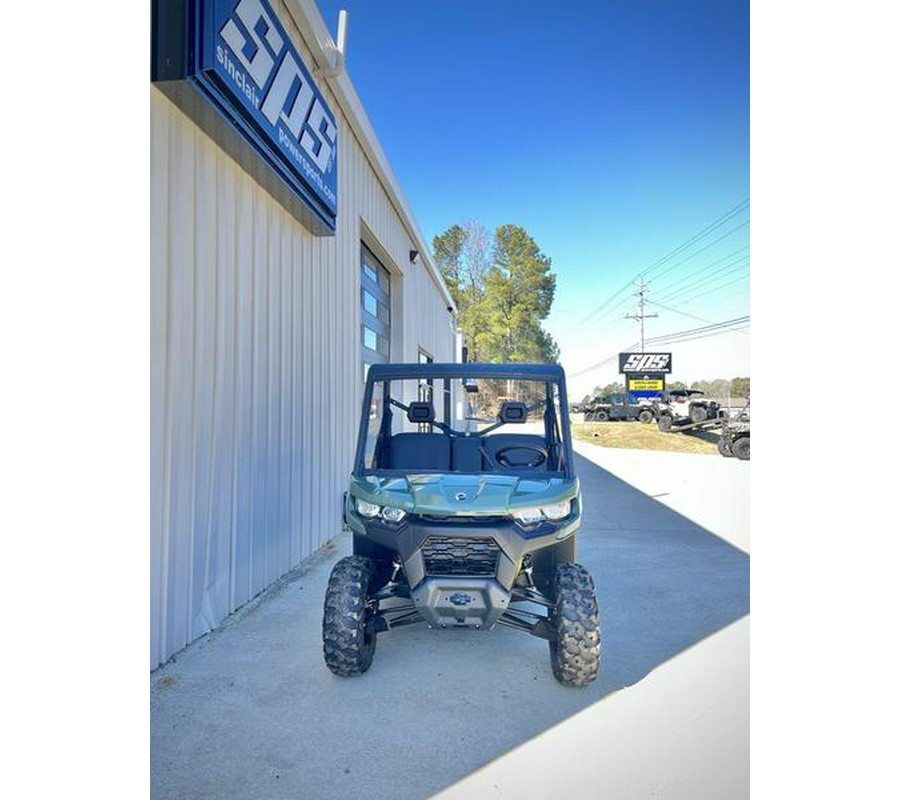 2024 Can-Am® Defender DPS HD7 Tundra Green