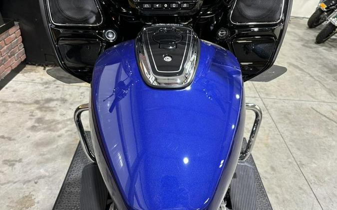 2023 Indian Motorcycle® Challenger® Limited Spirit Blue Metallic / Black Metallic