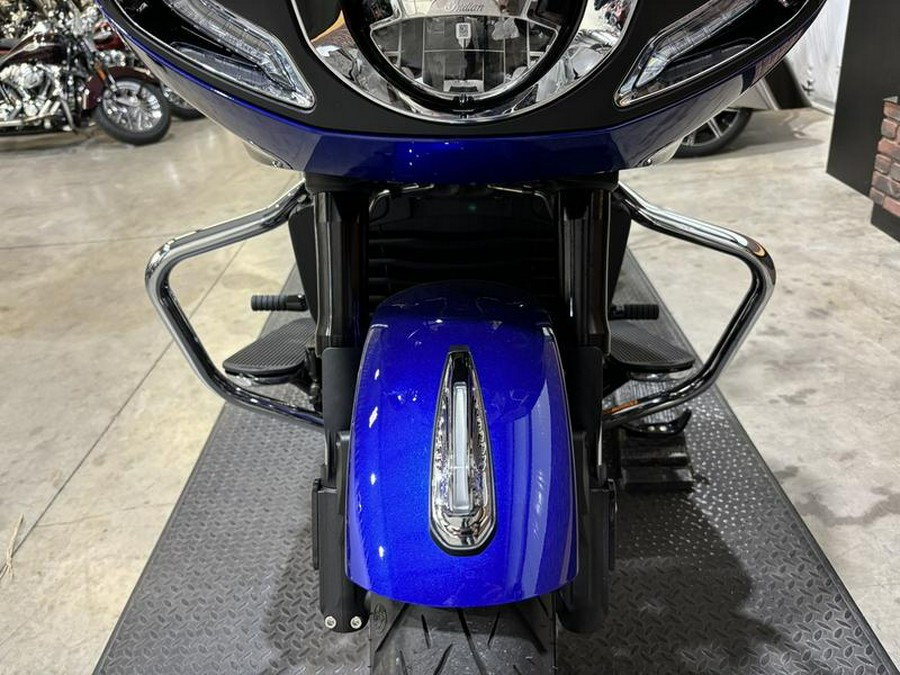 2023 Indian Motorcycle® Challenger® Limited Spirit Blue Metallic / Black Metallic