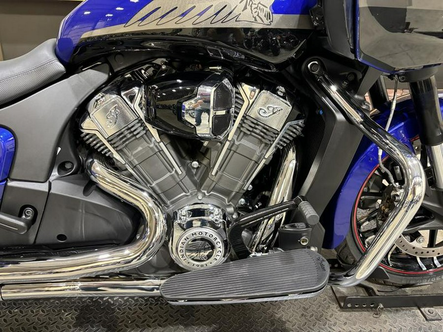 2023 Indian Motorcycle® Challenger® Limited Spirit Blue Metallic / Black Metallic