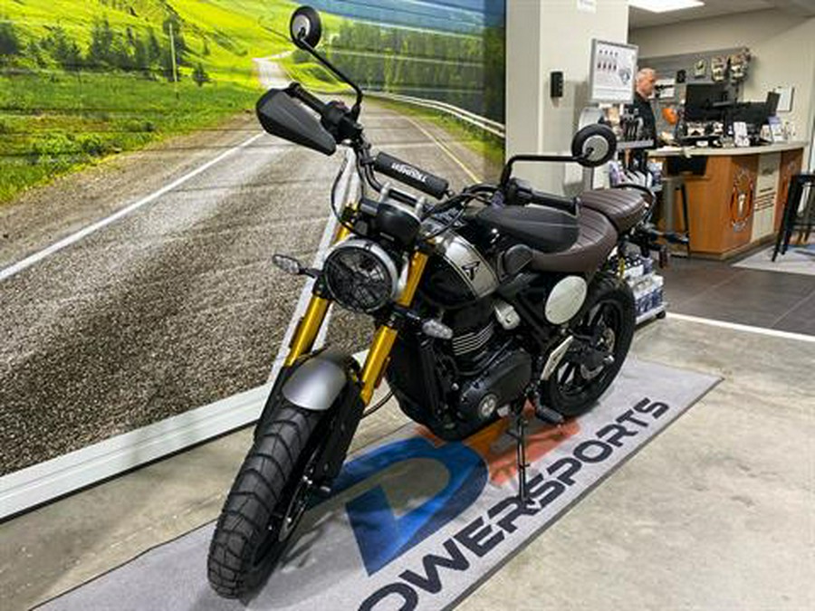 2025 Triumph Scrambler 400 X