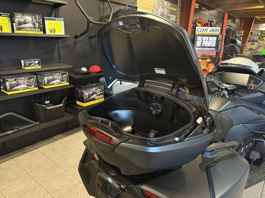 2026 Can-Am® Spyder RT Limited Dark