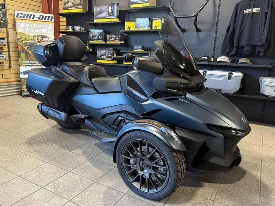 2026 Can-Am® Spyder RT Limited Dark