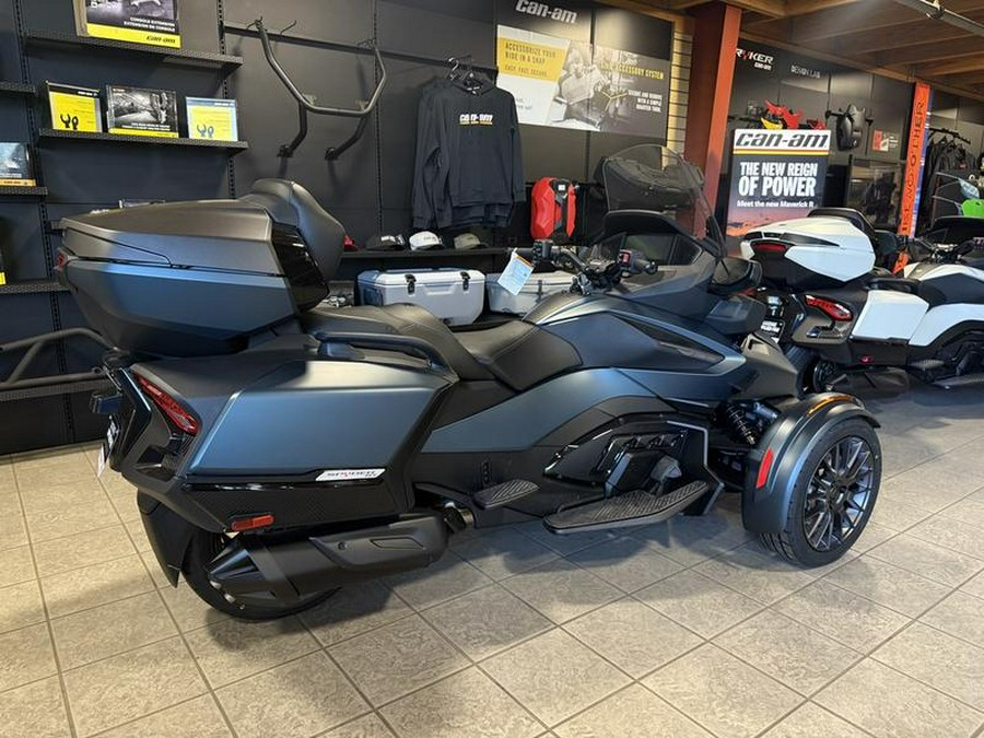 2026 Can-Am® Spyder RT Limited Dark