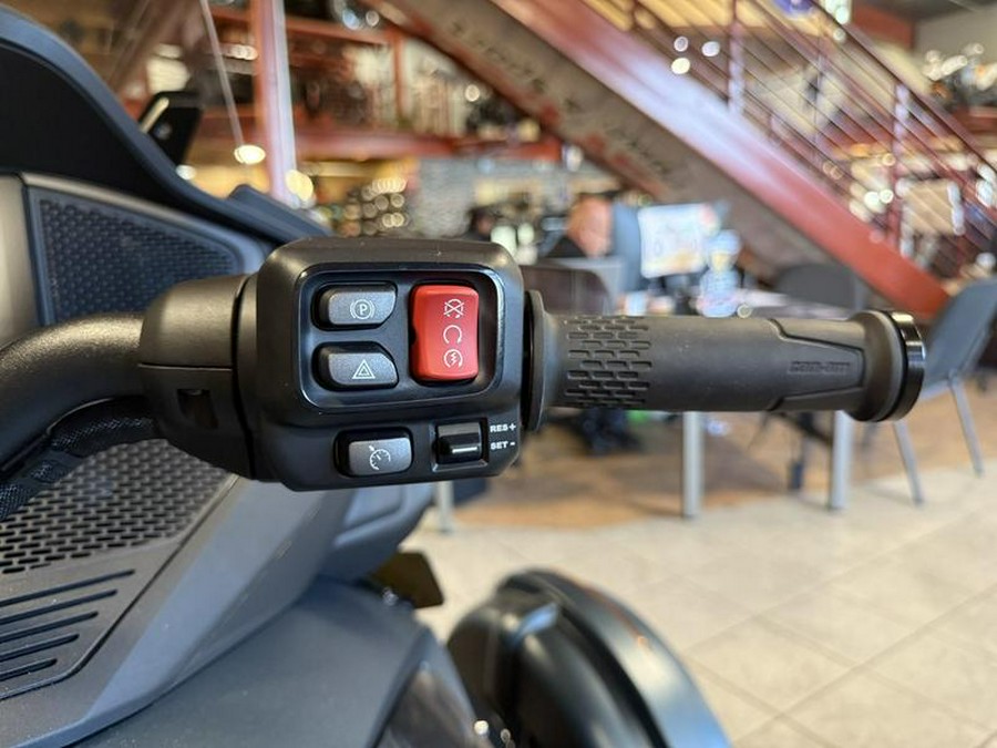 2026 Can-Am® Spyder RT Limited Dark