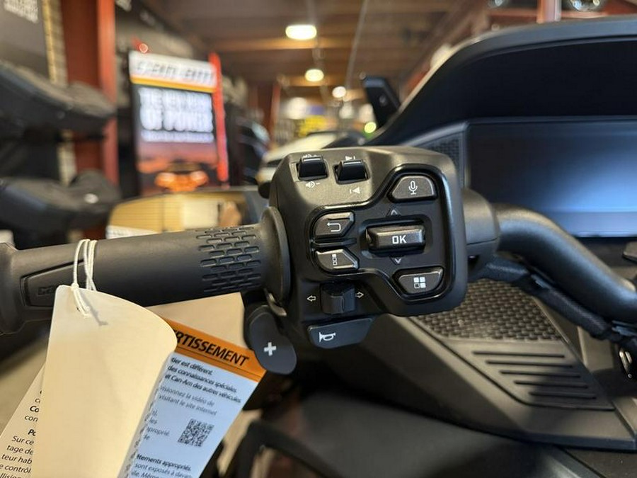 2026 Can-Am® Spyder RT Limited Dark