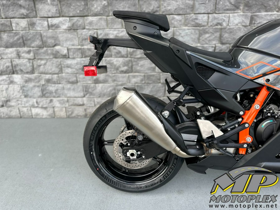 2026 KTM 990 RC R