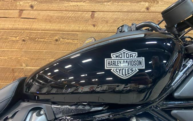 2024 Harley-Davidson® Nightster™ Vivid Black RH975
