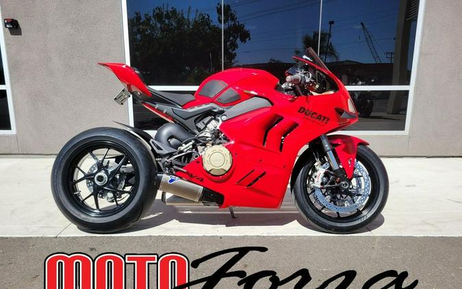 2023 Ducati V4 PANIGALE