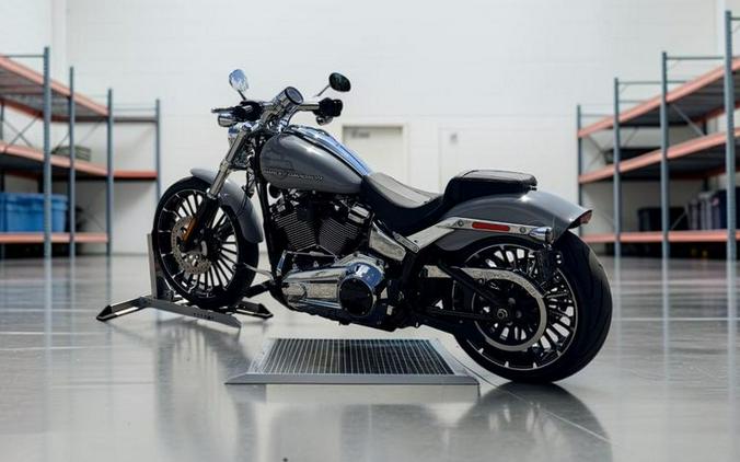 2025 Harley-Davidson Breakout Softail