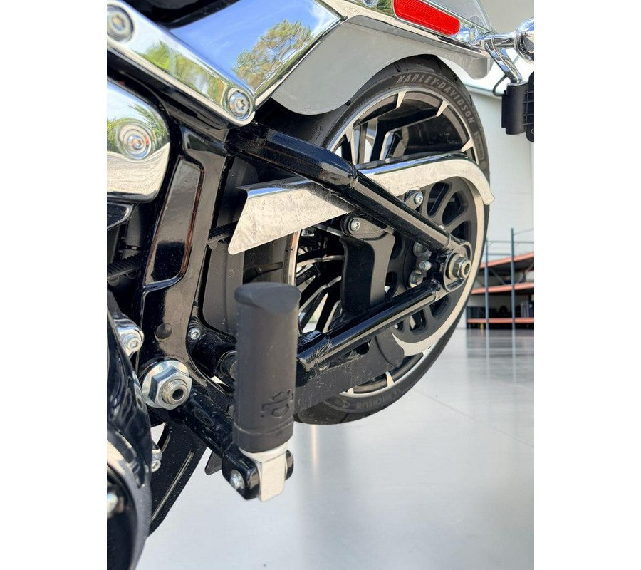 2025 Harley-Davidson Breakout Softail
