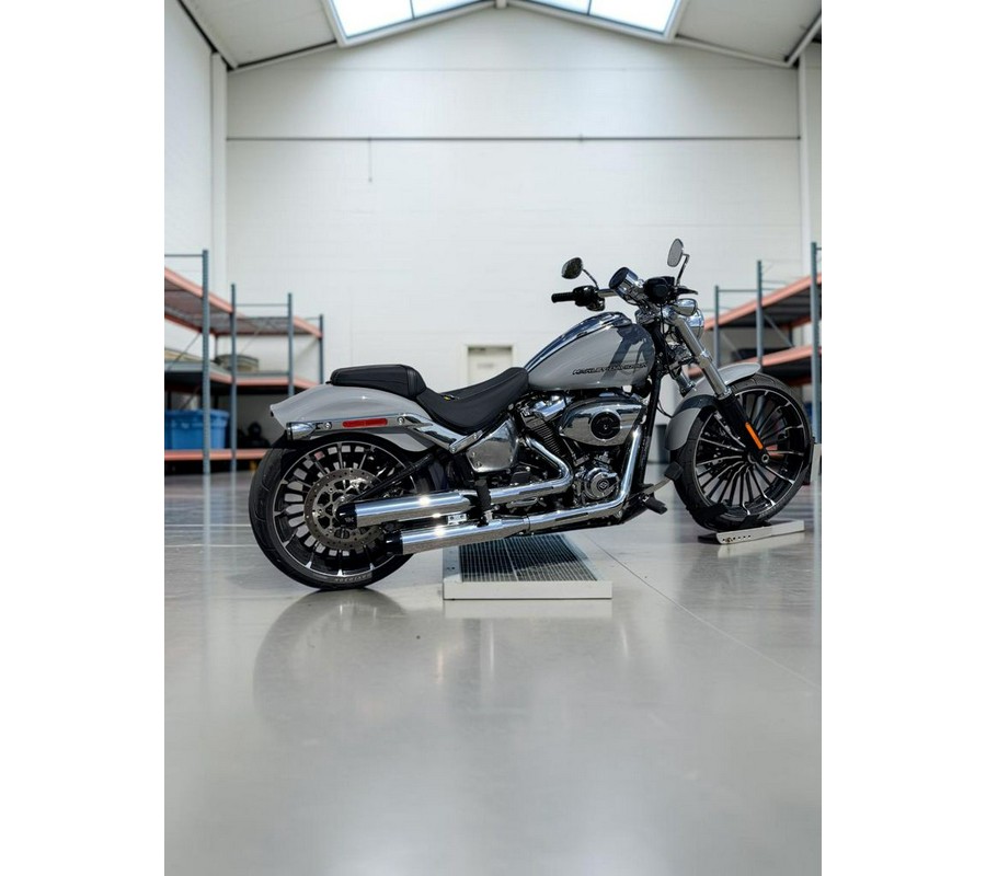 2025 Harley-Davidson Breakout Softail