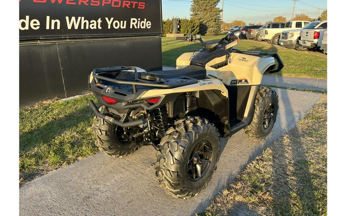 2026 OUTLANDER PRO XU HD7 - Can-Am