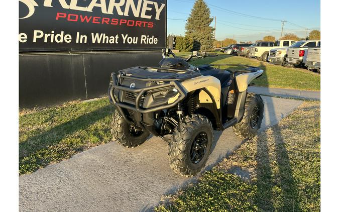 2026 OUTLANDER PRO XU HD7 - Can-Am