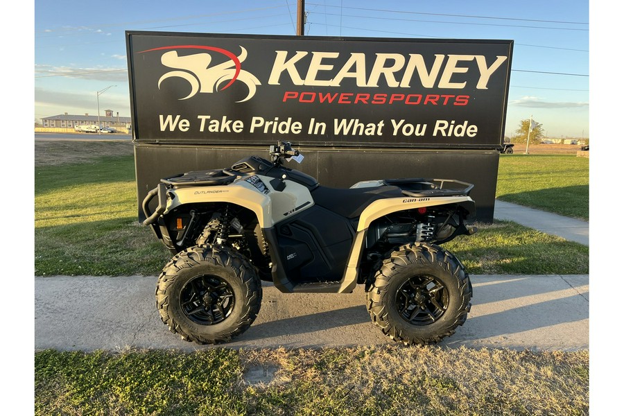 2026 OUTLANDER PRO XU HD7 - Can-Am