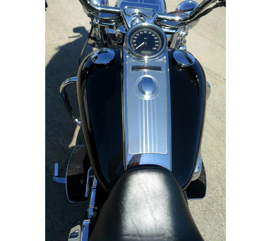 2013 Harley-Davidson® FLHR