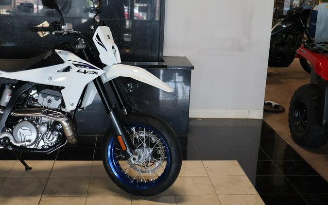 2025 Suzuki DR-Z 4SM BASE