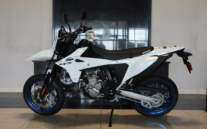 2025 Suzuki DR-Z 4SM BASE