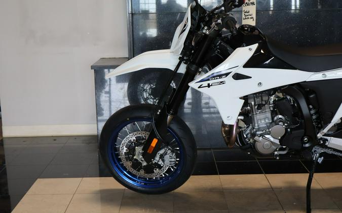 2025 Suzuki DR-Z 4SM BASE