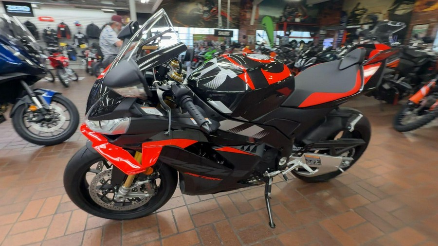 2026 APRILIA RSV4 FACTORY 1100