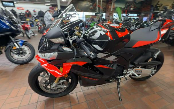 2026 APRILIA RSV4 FACTORY 1100