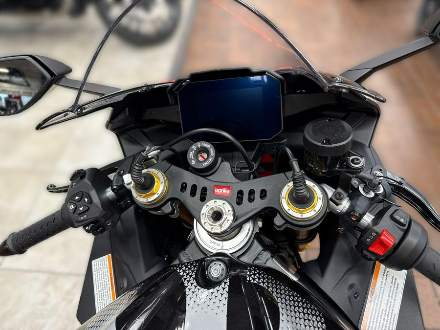 2026 APRILIA RSV4 FACTORY 1100