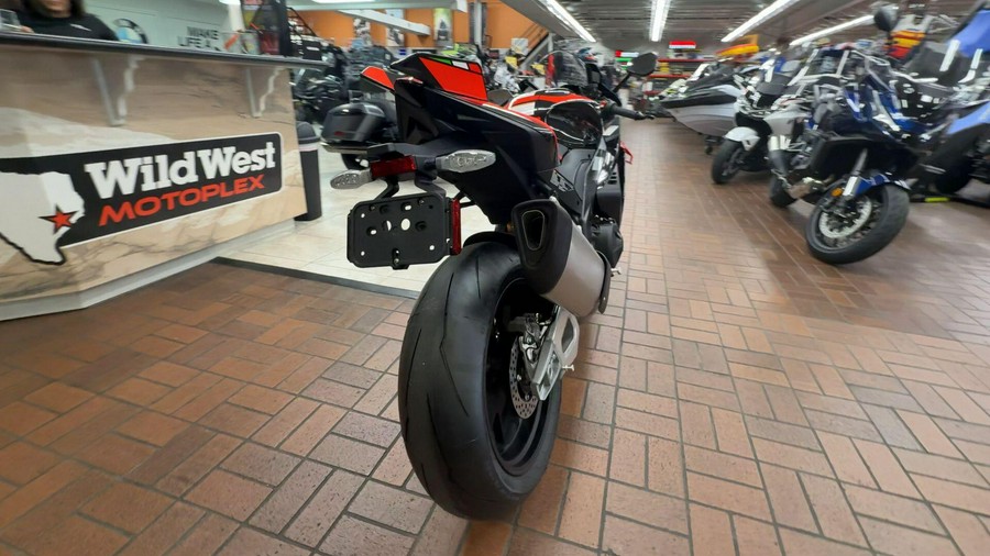 2026 APRILIA RSV4 FACTORY 1100