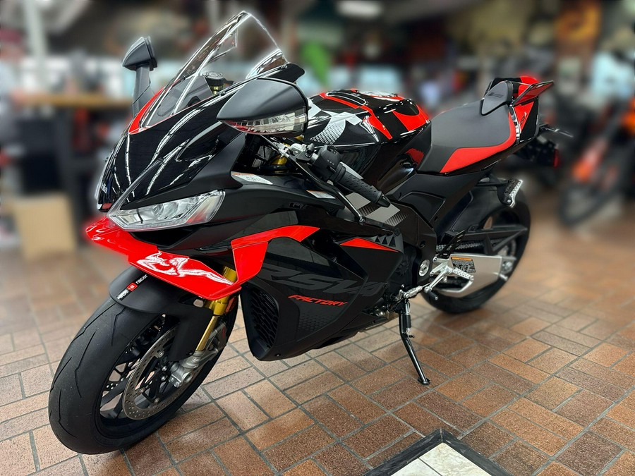 2026 APRILIA RSV4 FACTORY 1100