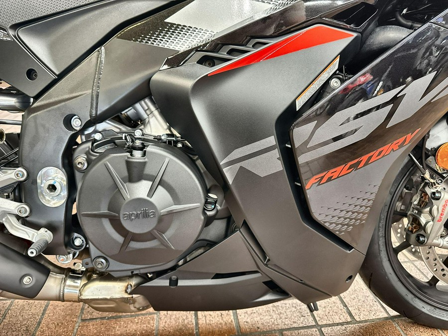 2026 APRILIA RSV4 FACTORY 1100