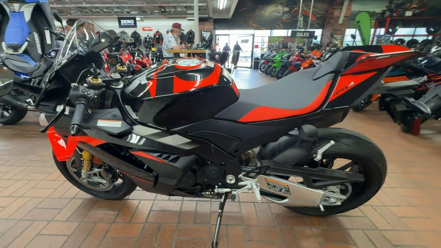 2026 APRILIA RSV4 FACTORY 1100