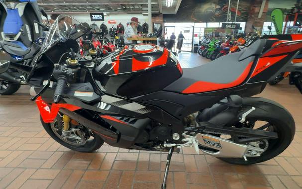 2026 APRILIA RSV4 FACTORY 1100