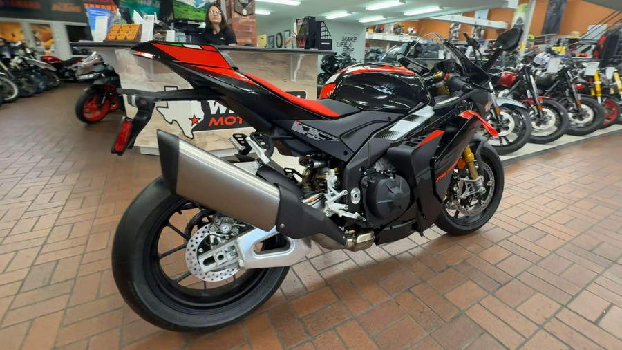 2026 APRILIA RSV4 FACTORY 1100