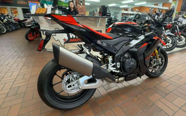 2026 APRILIA RSV4 FACTORY 1100