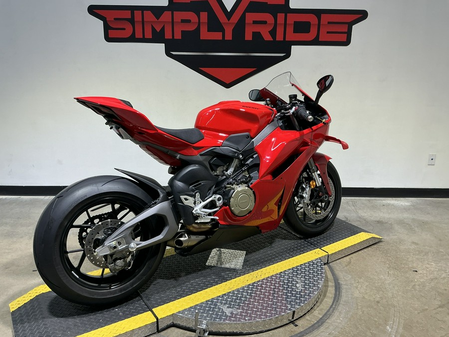 2025 Ducati Panigale V4