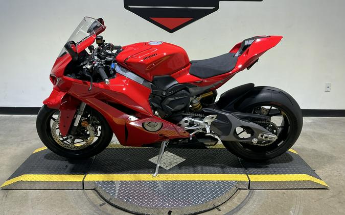 2025 Ducati Panigale V4