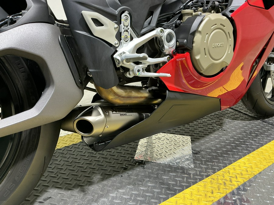 2025 Ducati Panigale V4
