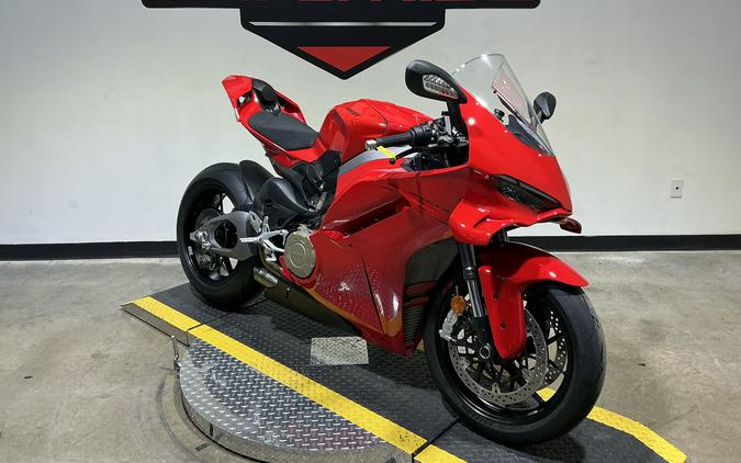 2025 Ducati Panigale V4