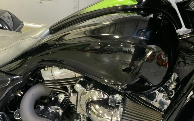 2014 Harley-Davidson Street Glide FLHXS Special