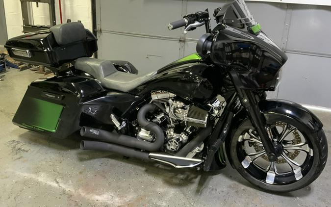 2014 Harley-Davidson Street Glide FLHXS Special