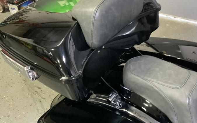 2014 Harley-Davidson Street Glide FLHXS Special
