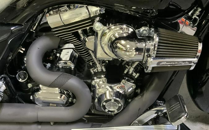 2014 Harley-Davidson Street Glide FLHXS Special