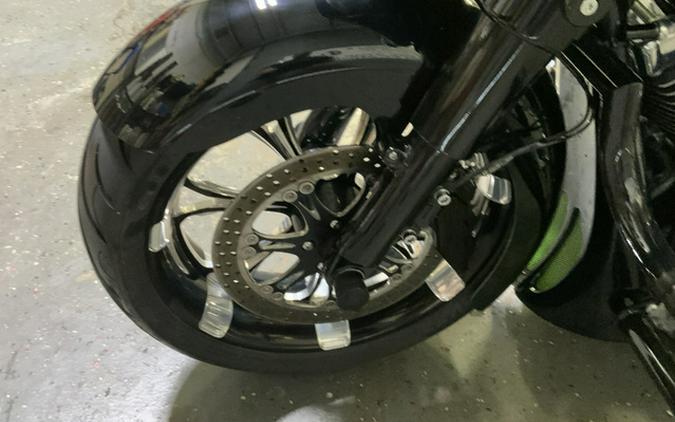 2014 Harley-Davidson Street Glide FLHXS Special