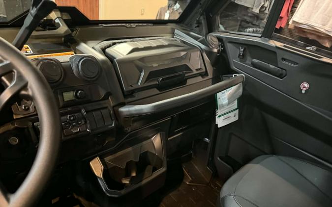 2026 DEFENDER PRO LIMITED CAB HD10 - Can-Am